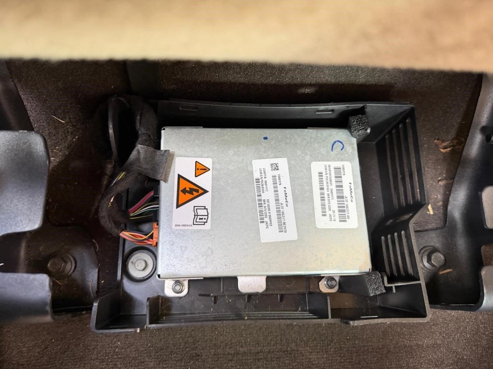 F150 2019 High Mounted Stop Light 104964530