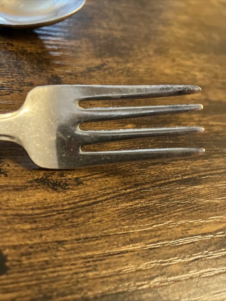 Vintage Rogers Bros. “First Love”Children’s Spoon & Fork Set Silverplate 4” Long