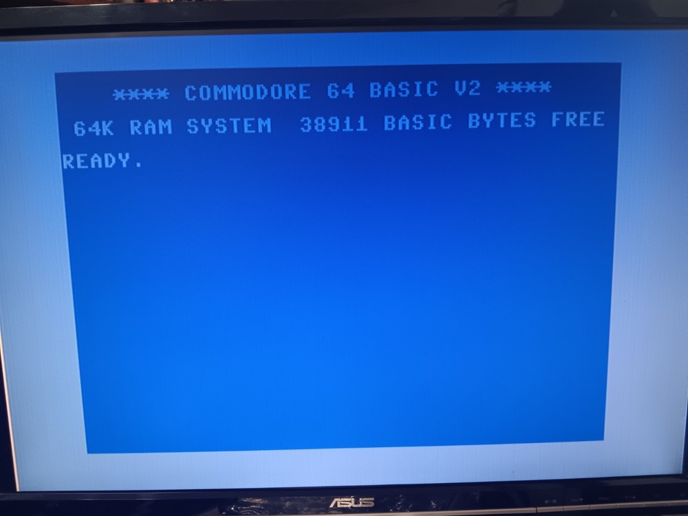CLEANED, TESTED, WORKING Commodore 64C.