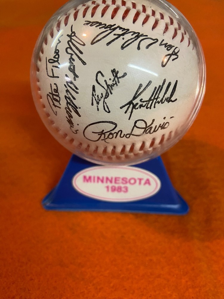 1983 Facsimile Signed Twins Team Baseball, Free Ship!