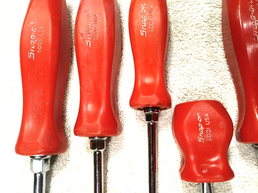 SNAP-ON HARD RED HANDLE COMBINATION 8 PC. SCREWDRIVER SET EXCELLENT CONDITION