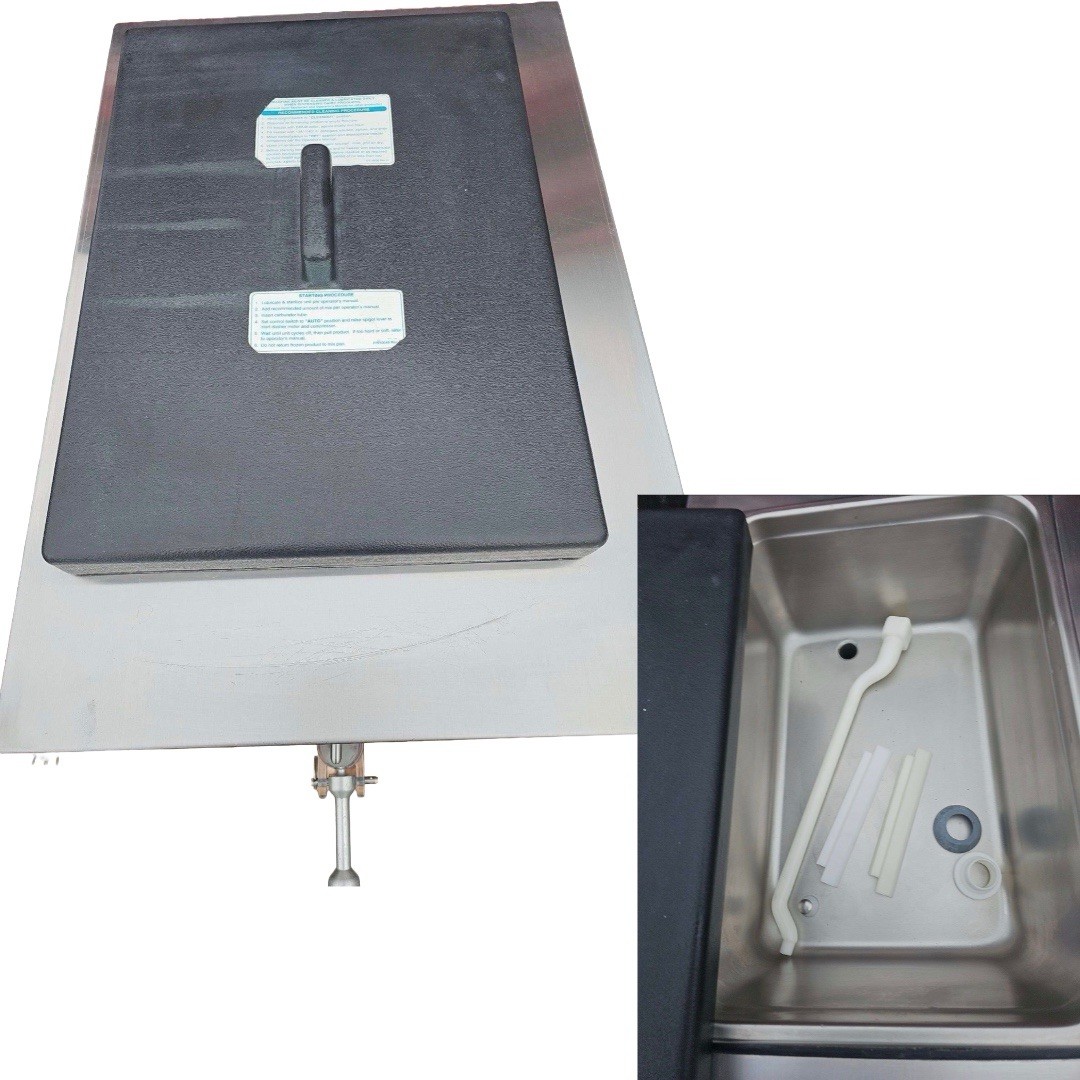 401 - SaniServ countertop AccuFreeze Soft Serve Ice Cream Machine