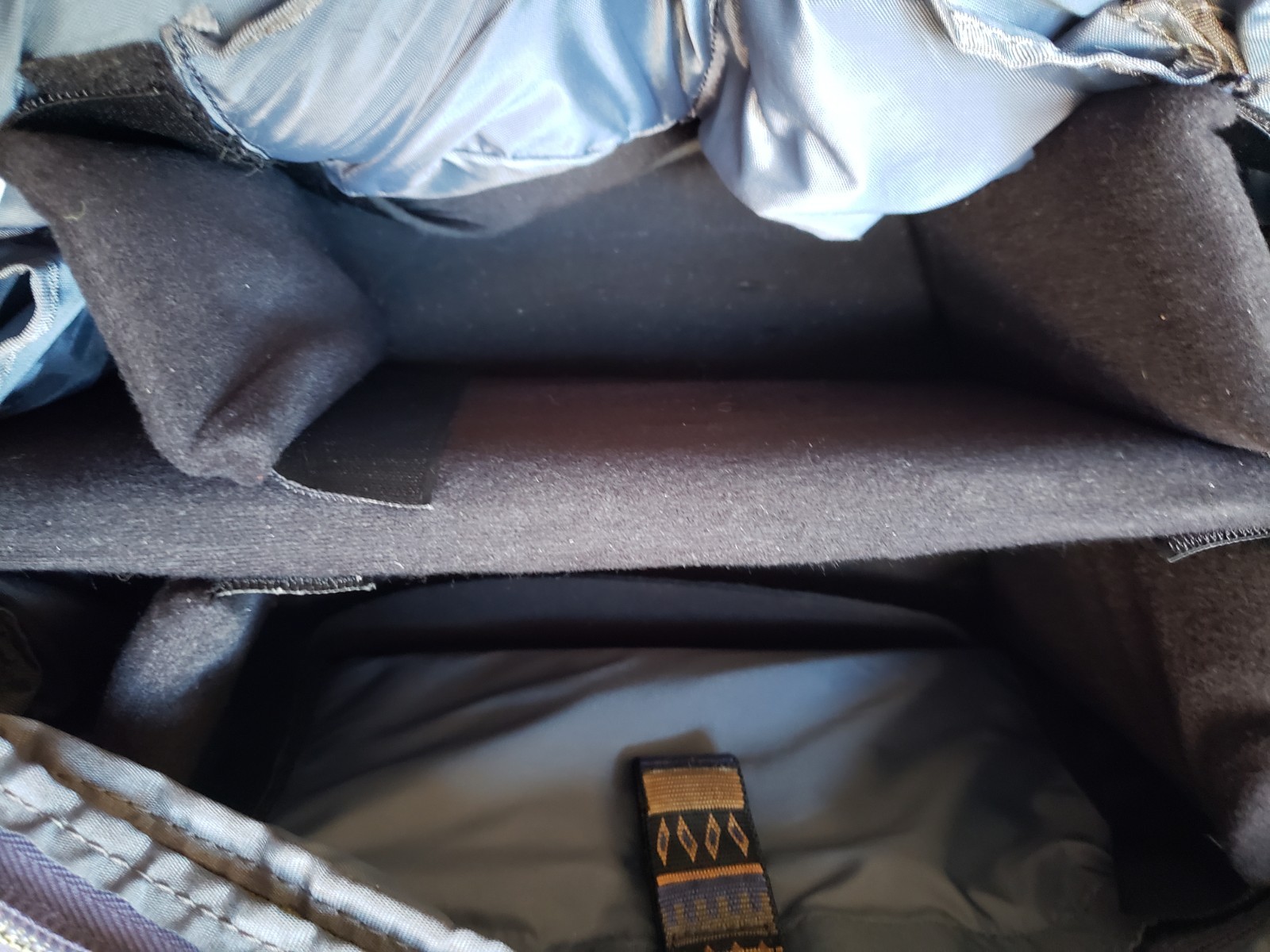 RARE! Fishpond Cloudburst Fly Fishing Olive River Gear Travel Molded Bag GREAT!