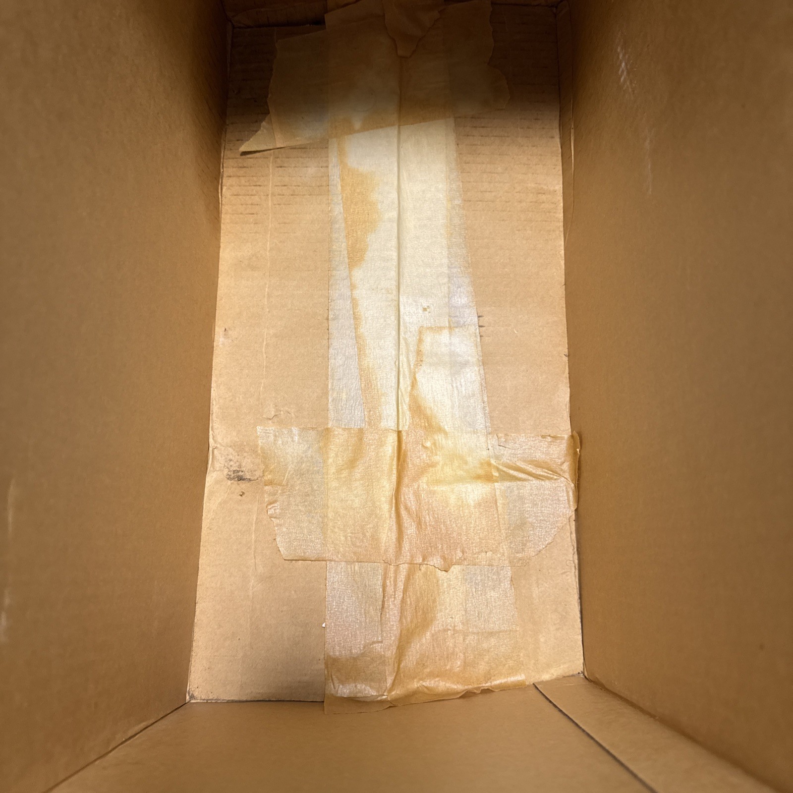 White Sewing Machine Model 1405 With Accessories and Box