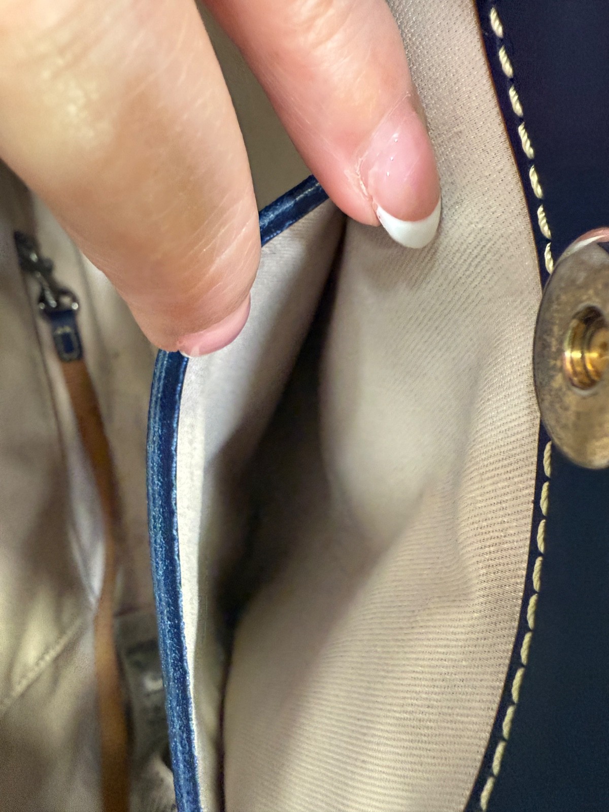 Disney Dooney & Bourke Large Haunted Mansion Tote – Ghost Bride Collector Purse