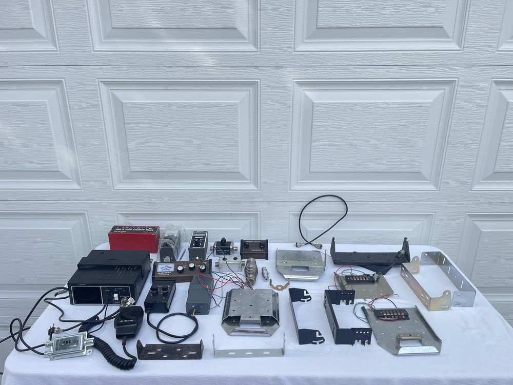 Lot Trilectric FCC Data Mac 440 H Transmitter With Mic & Accesories