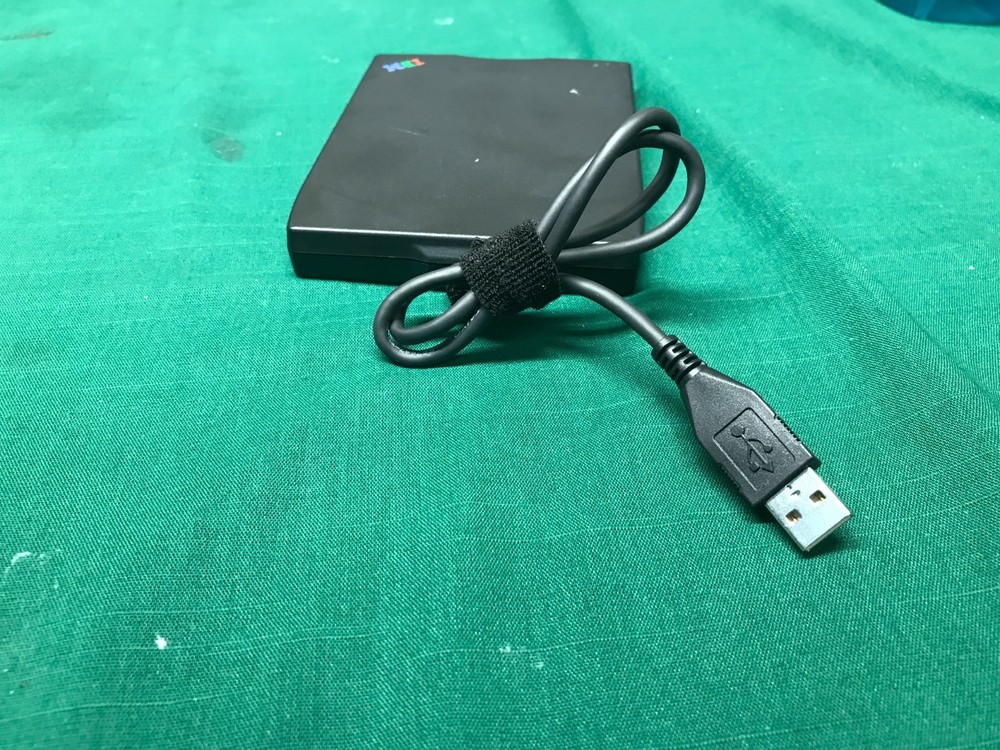 IBM USB Portable Diskette Drive Floppy Disk 3.5” MPF82E