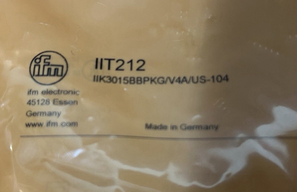 IIT212 Inductive Proximity Sensor 15mm Sensing Range 30mm Diameter Housing