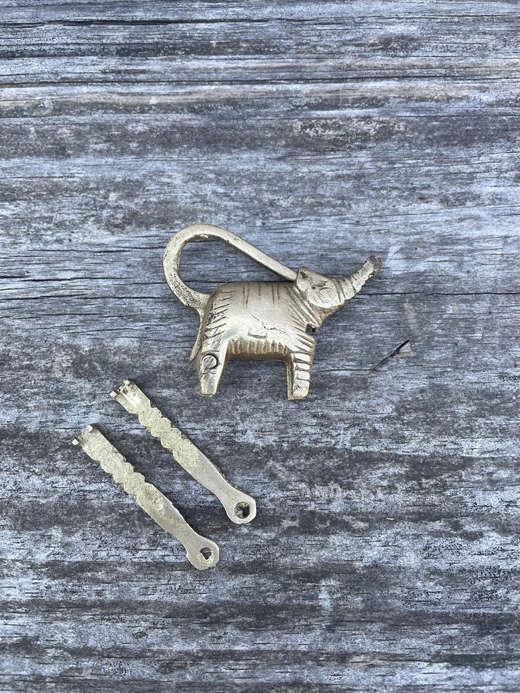 VINTAGE SOLID BRASS ELEPHANT FIGURAL LOCK PADLOCK & KEYS ANTIQUE WORKS