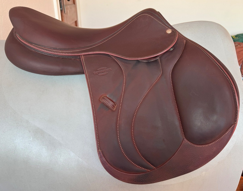 18" Devoucoux Biarritz O Saddle - 2023 - 2A - Full Buffalo - MINT!