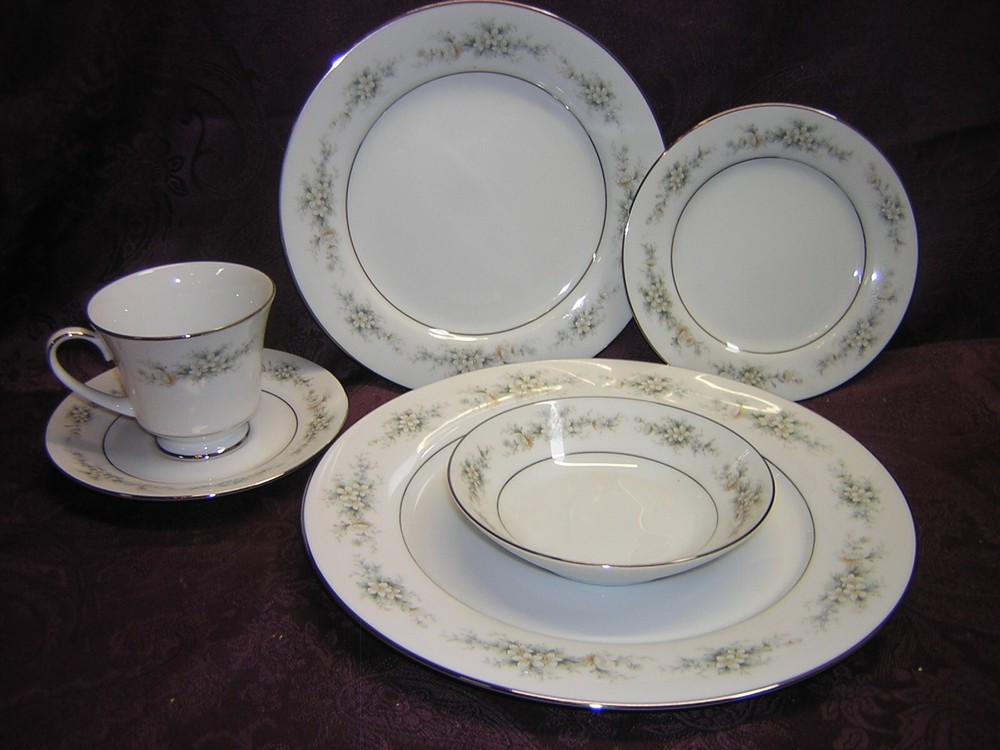 Noritake melissa 3080 6 piece place setting