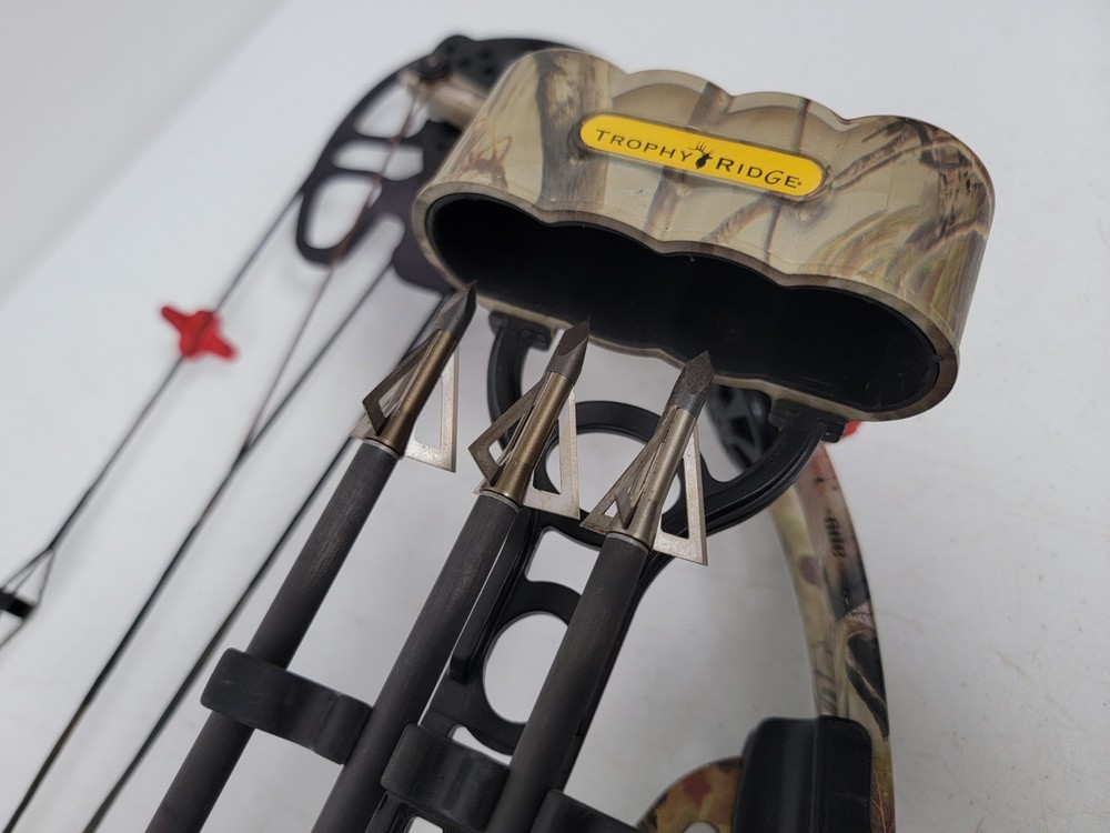 Bear Archery Outbreak Right Hand Compound Bow