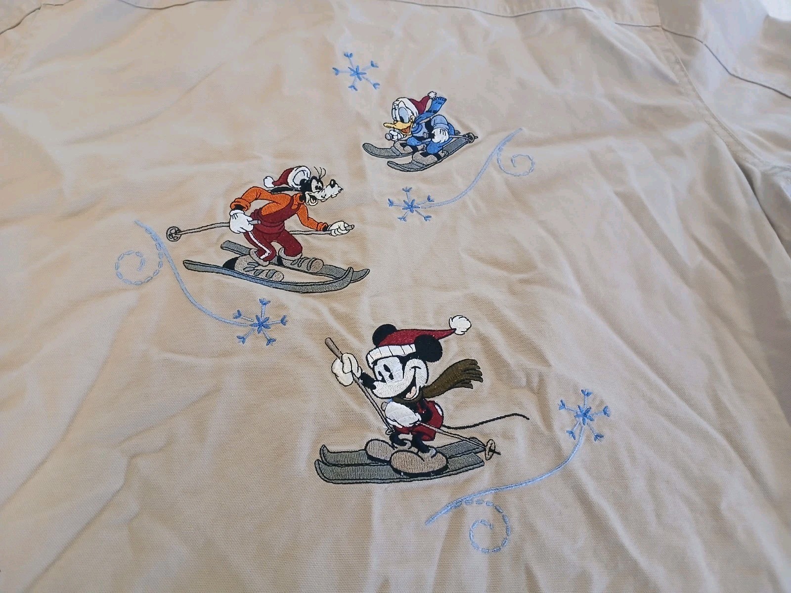 VTG Disney Store Barn Jacket Mickey and Friends Embroidered Beige Skiing Large
