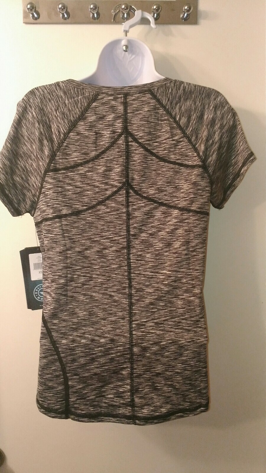 Hi-Tec Woman's Short Sleeve Tech Gray T-Shirt XS New