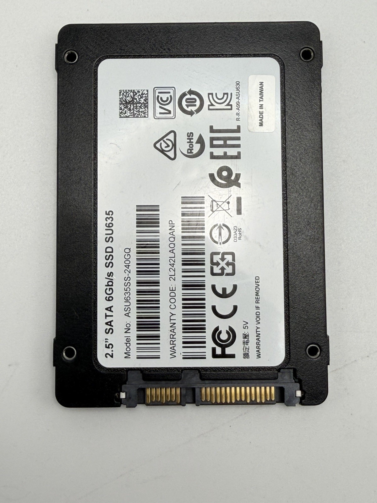 250GB / 256GB SATA 2.5" SSD - Mixed Brands, Tested/working HIHG Health, 1pc