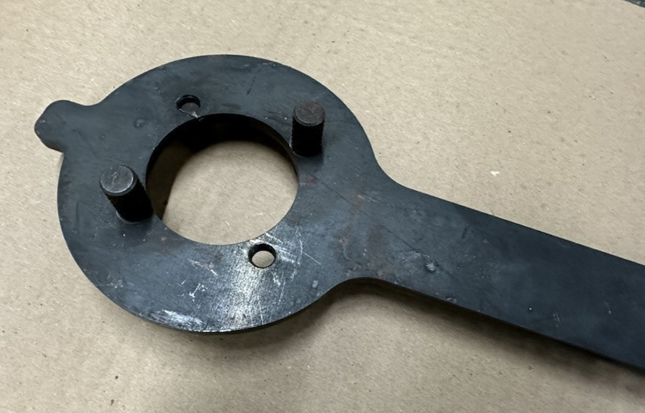 MILLER 9739 AUTOMATIC TRANSAXLE GEAR HOLDER