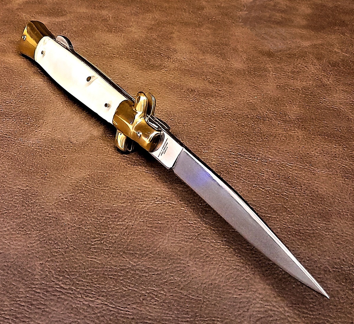 Kissing Crane Real Mother of Pearl Stiletto Premium Manual Folding Pocket Knife