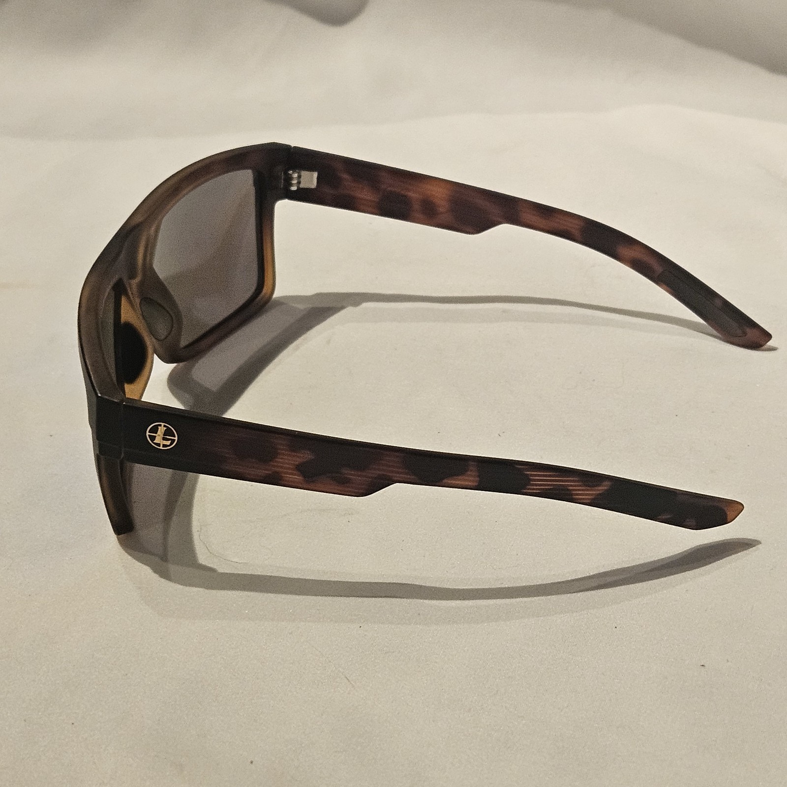 LEUPOLD Becnara Matte Tortoise Frame/Blue Mirror Lens Sunglasses FREE SHIPPING