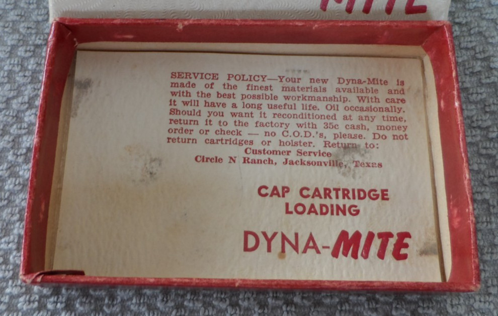 VTG EMPTY DYNA-MITE CAP CARTRIDGE LOADING BOX. BOX IS SOLID X-451