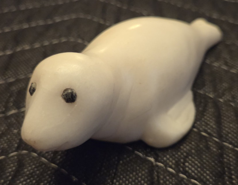 Vintage Inuit Stone Carved Seal, Very Good Condition