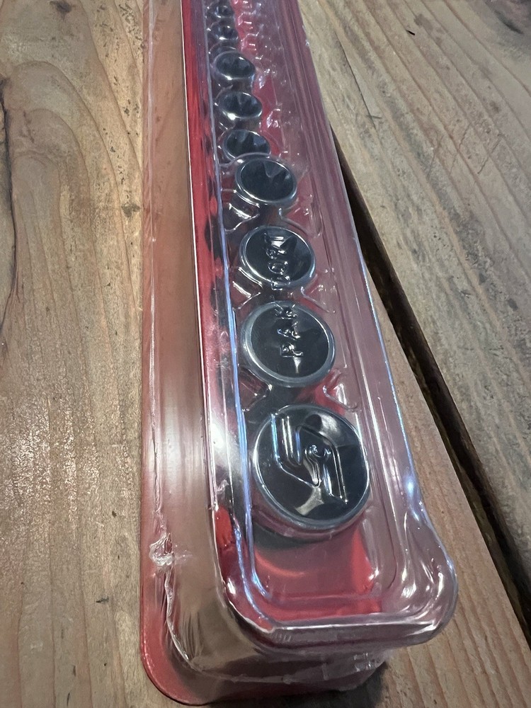 Snap On 213afley 13 pc combination drive shallow Torx socket set e4-e24 sealed