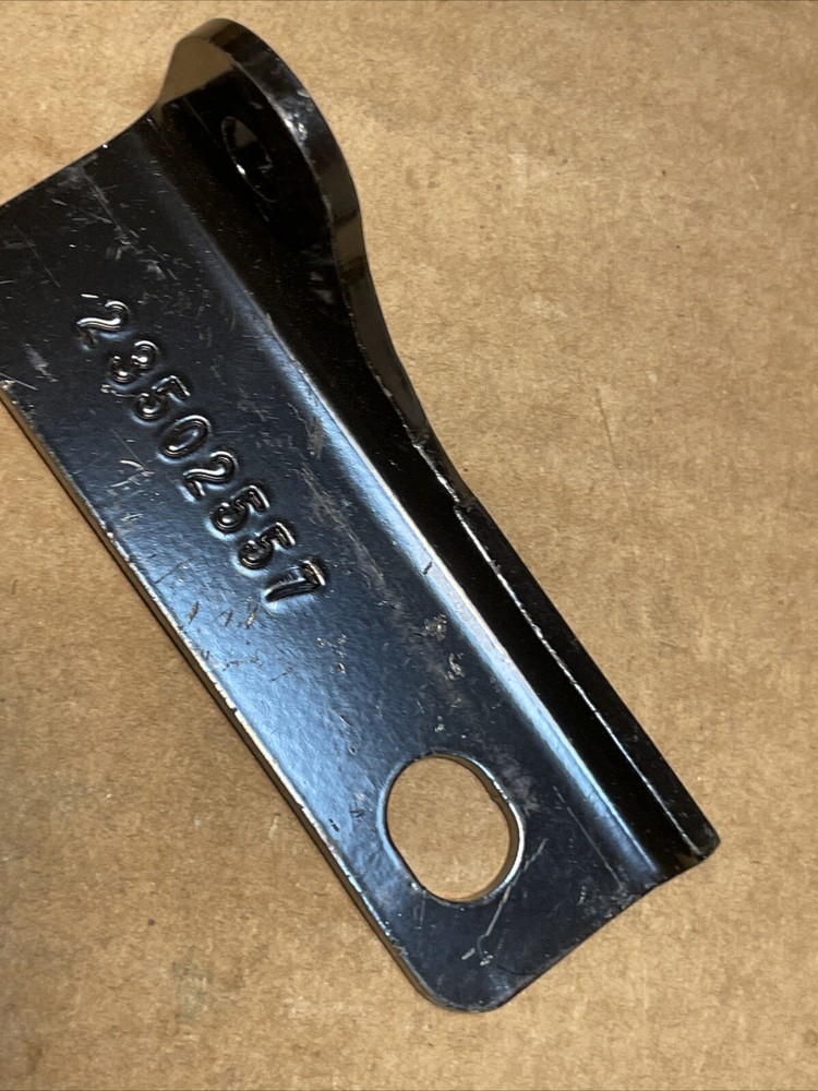 Genuine GM Bracket-Start Mot 23502557