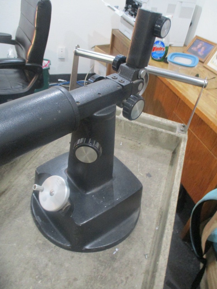 Bausch & Lomb SK Stand