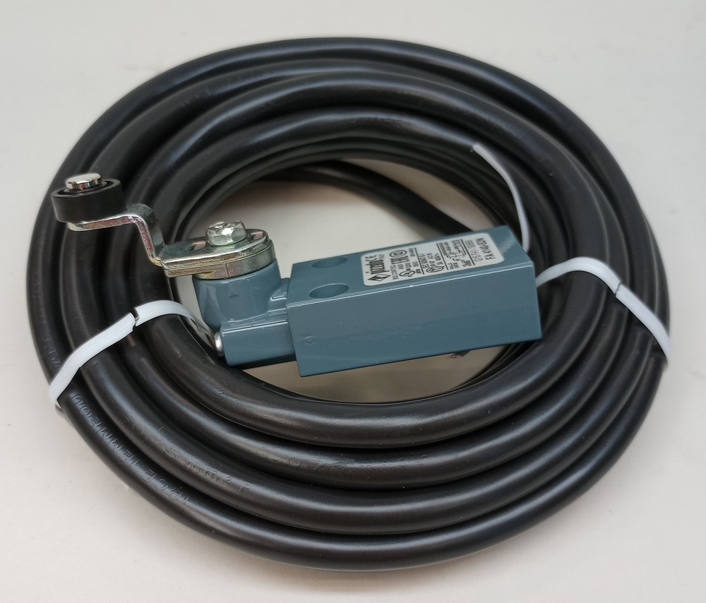 Pizzato FA 4140-5DN Position Switch With Roller Lever