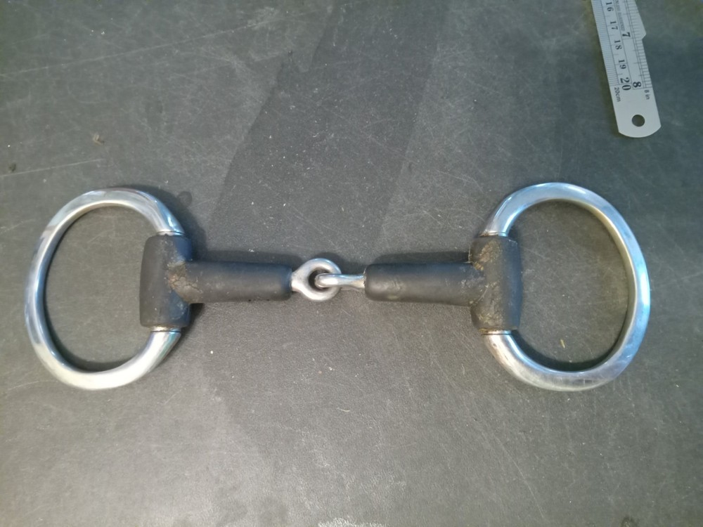 used eggbutt snaffle bit rubber mouth 4 3/4 in damaged