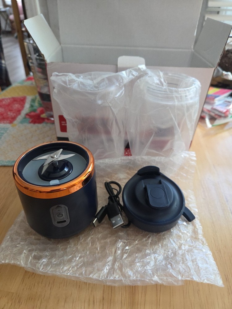 Small Portable Multi Function Juicer Blender
