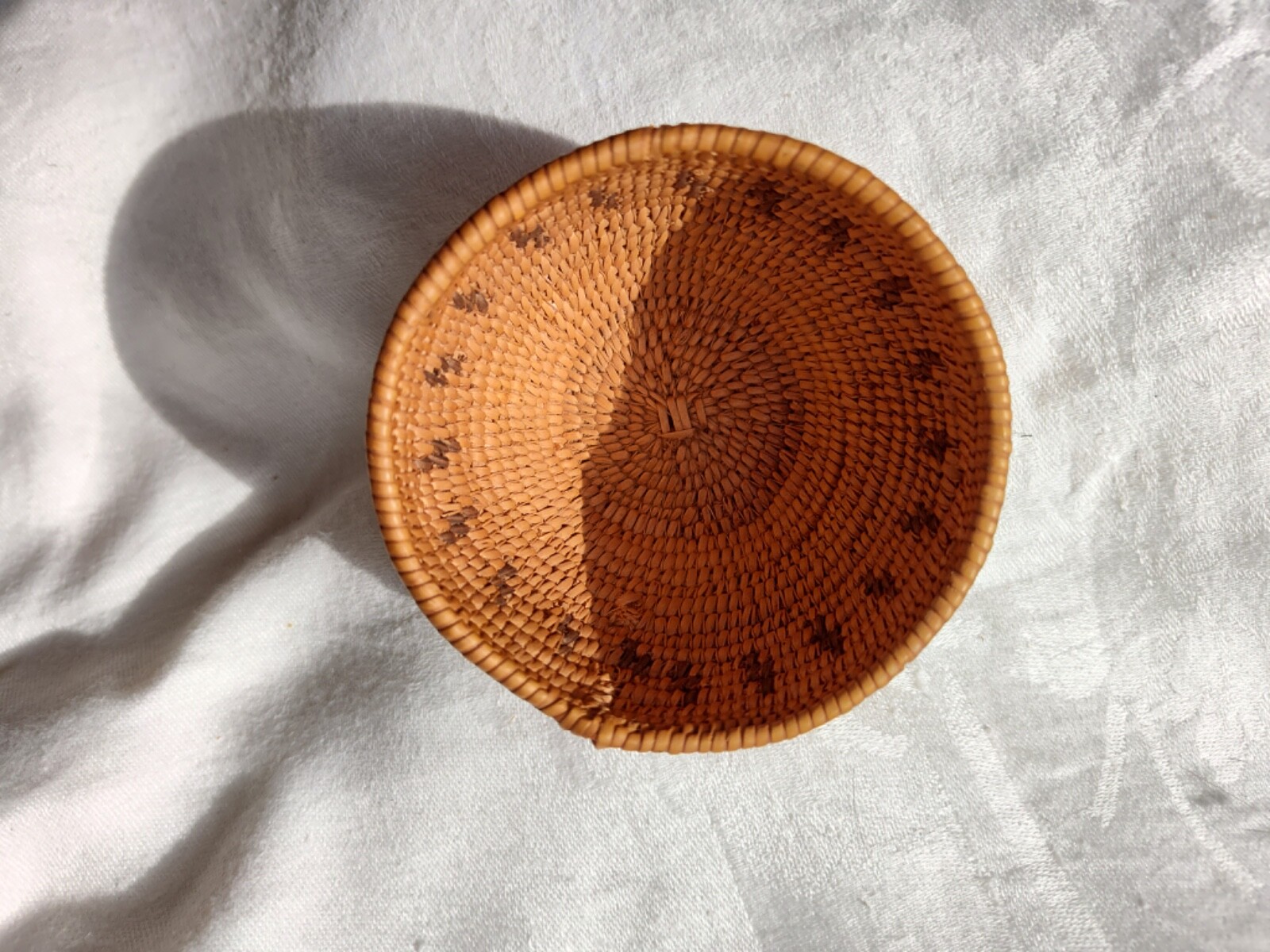 Unusual Havasupai Basket Cup with Tray/Saucer - cute, un-damaged basket set
