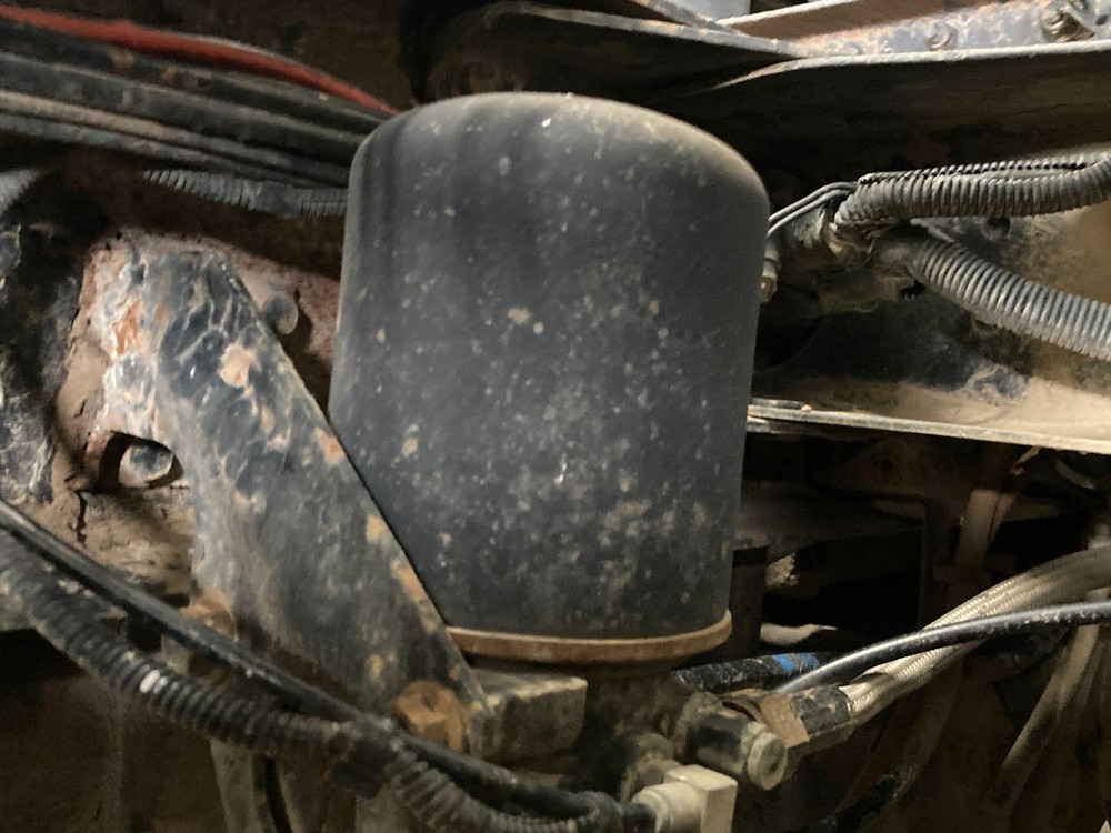 Bendix AD-IP Left/Driver Air Dryer - Used