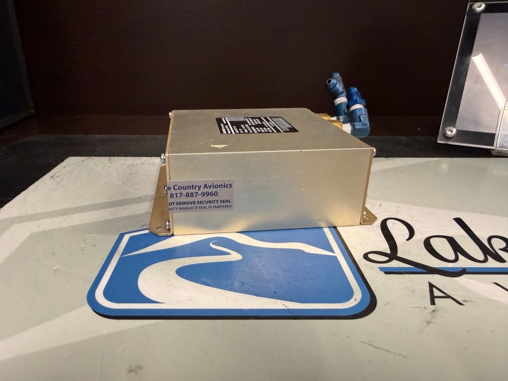 Air Data Computer SAC735 305548-00 Removed Working