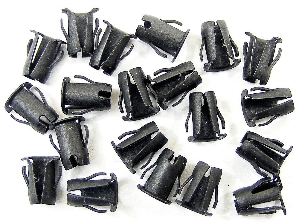 Ford Truck Barrel Clips- Fit 5/32" Hole- 1/8" Stud- Emblem Trim- 20 clips- #018