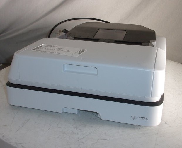 EPSON DS-1630 J411B Flatbed Color Document Scanner