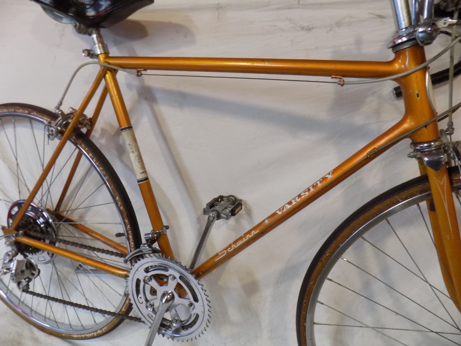 1967 SCHWINN VARSITY COPPERTONE GOLD MENS 10-SPEED ROAD BIKE SPRINT CONTINENTAL!