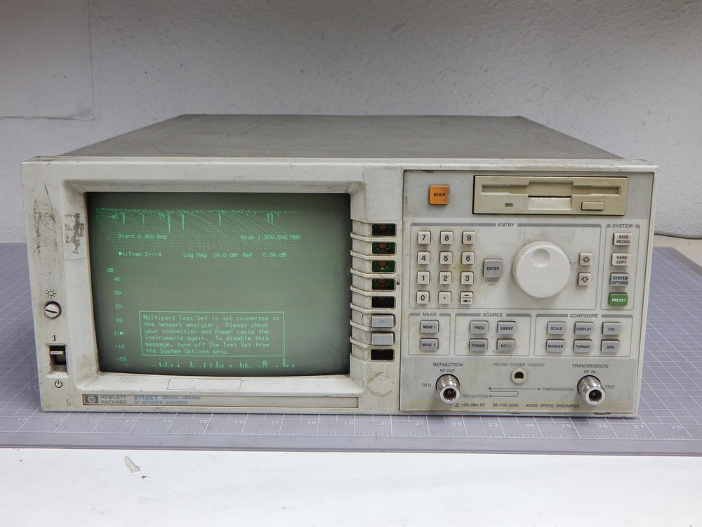 HP 8712ET RF NETWORK ANALYZER