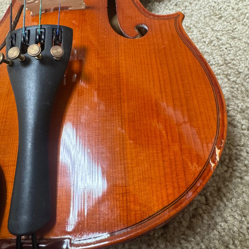 Violin Unlabeled 4/4 w/Case & Bow B
