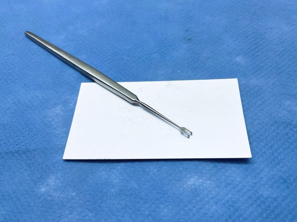 V. Mueller OP2440 Fixation Hook, 5", 2 Sharp Prongs