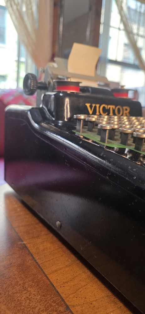 Victor Series 2 200/210 Adding Machine. Solid!