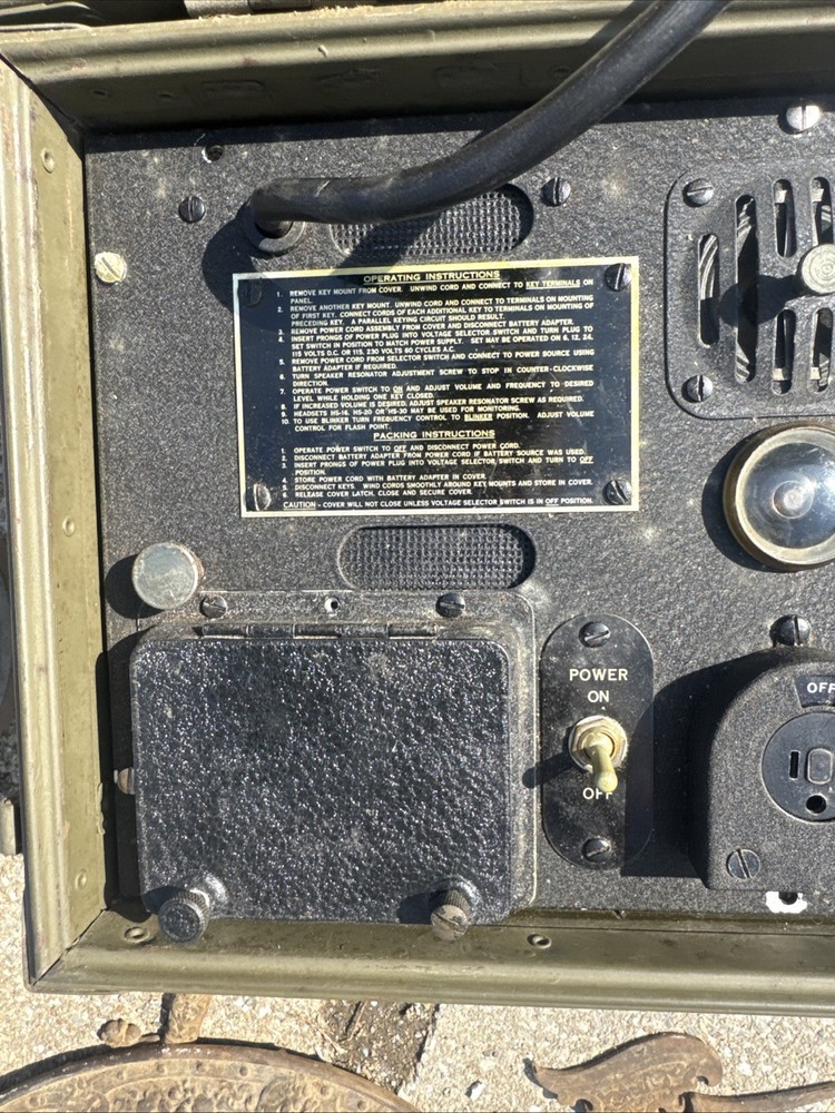 Signal Corps U.S. ARMY Morse Code Training Set AN/GSC-t1