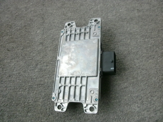 Nissan Altima Automatic Transmission Shift Control Module Unit 31036-ZN64A