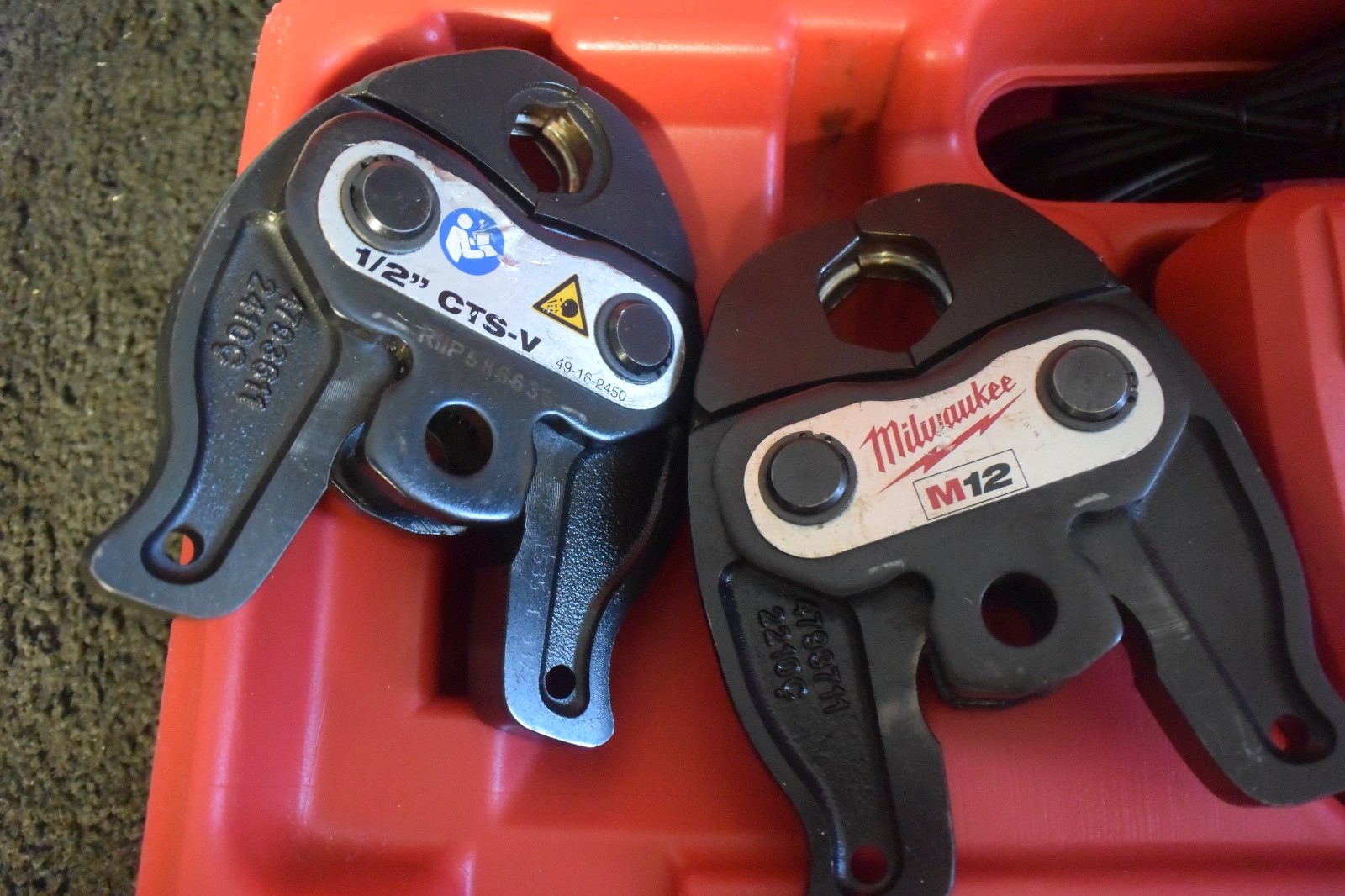 Milwaukee Press Model 2473-22 Copper Pipe Press Tool with 4 Jaws #3