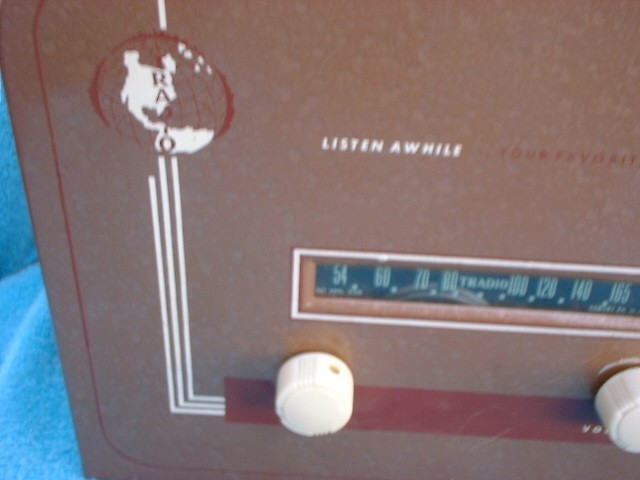 TRADIO COIN OPERATED HOTEL TUBE RADIO 2 hour 25-cents Untested Parts/Repair