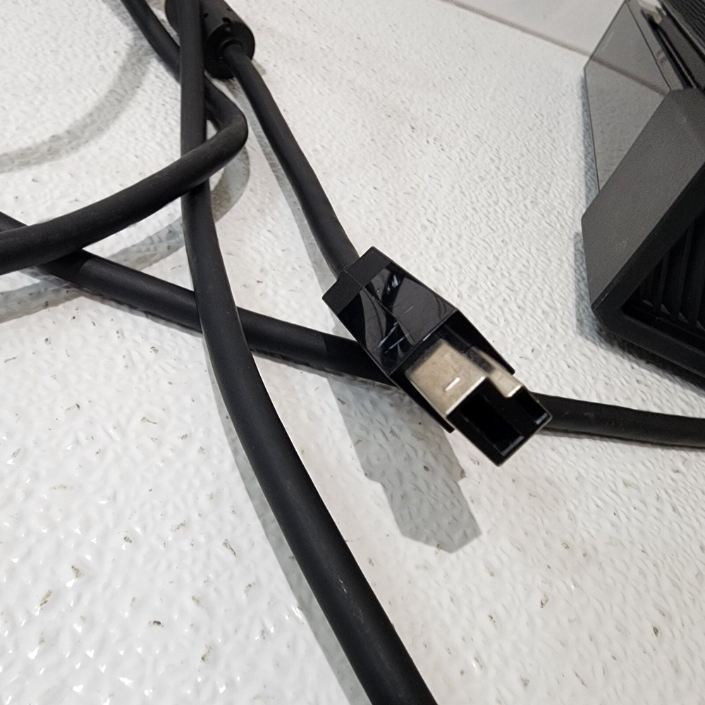 Microsoft Xbox One Kinect Sensor Camera - Black OEM Model 1520 + MOUNT And Cover