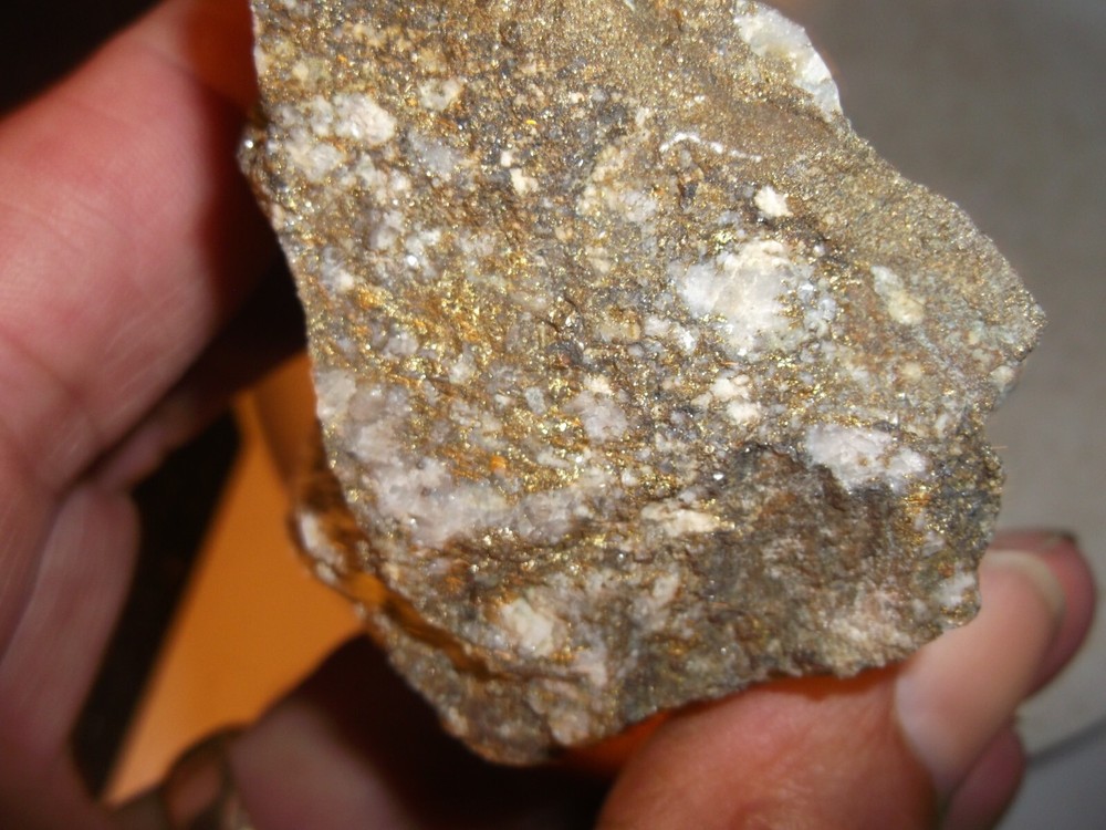 gold silver copper ore, 213 grams samples ,ore high grade .