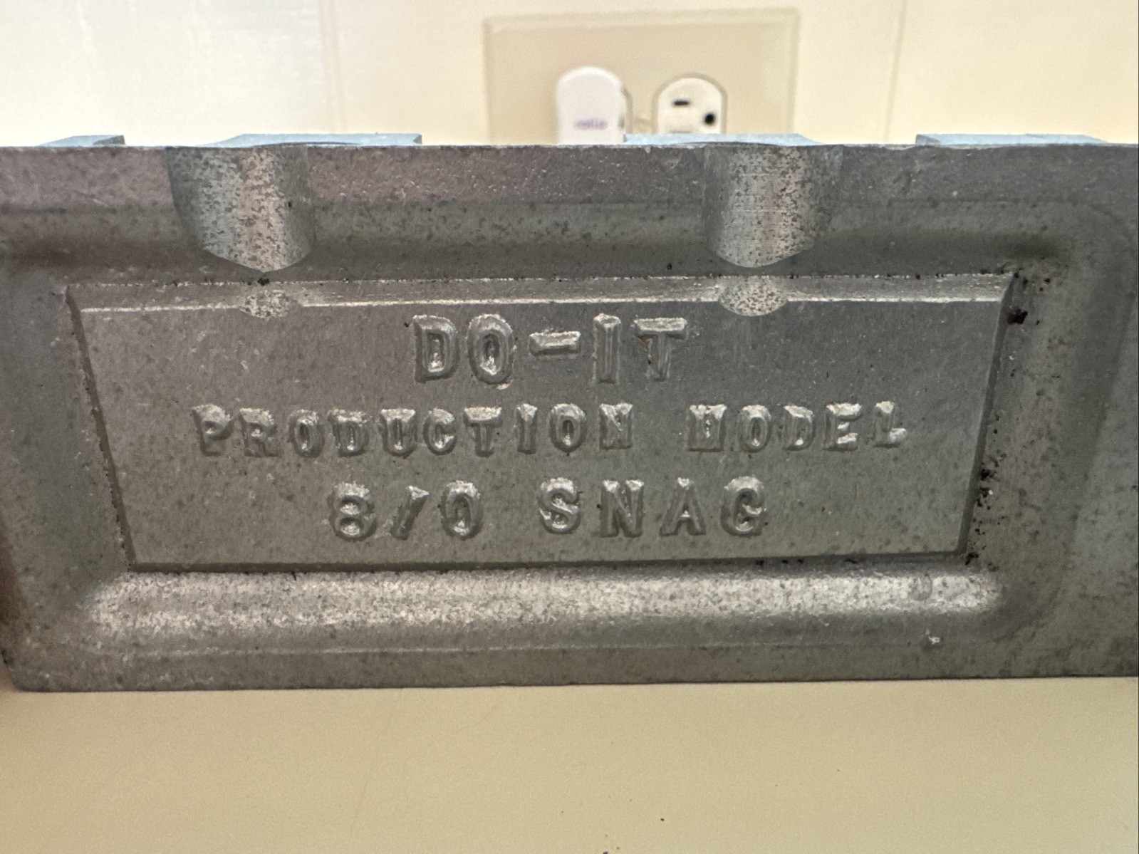 Do-it Molds Production Model 8/0 Snag