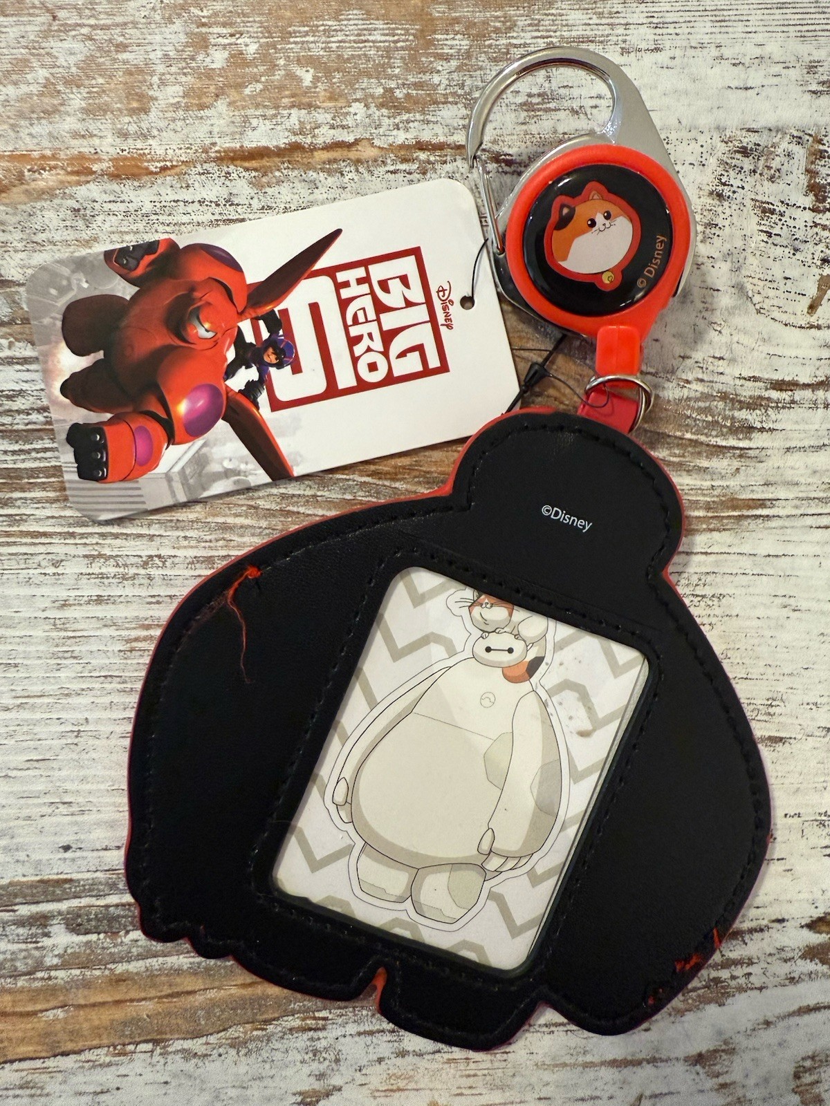 YAY! NEW WITH TAG! Disney Big Hero 6 Baymax Retractable Faux Leather Cardholder!