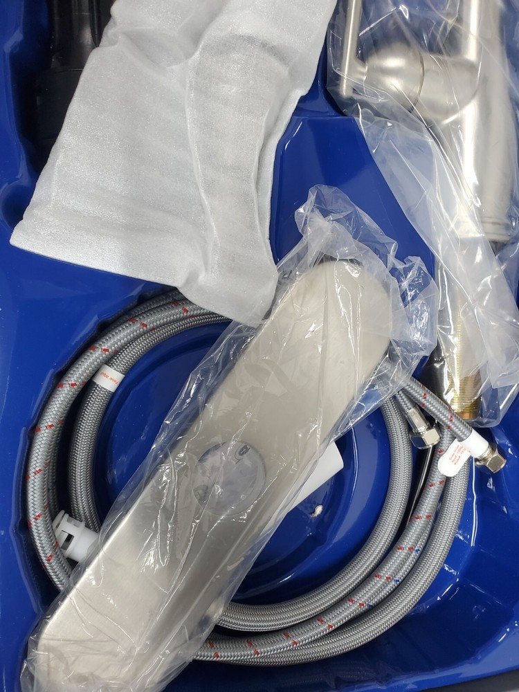 Glacier Bay Kagan Single-Handle Pull-Down Kitchen Faucet - Silver (‎FP1B4201SP)