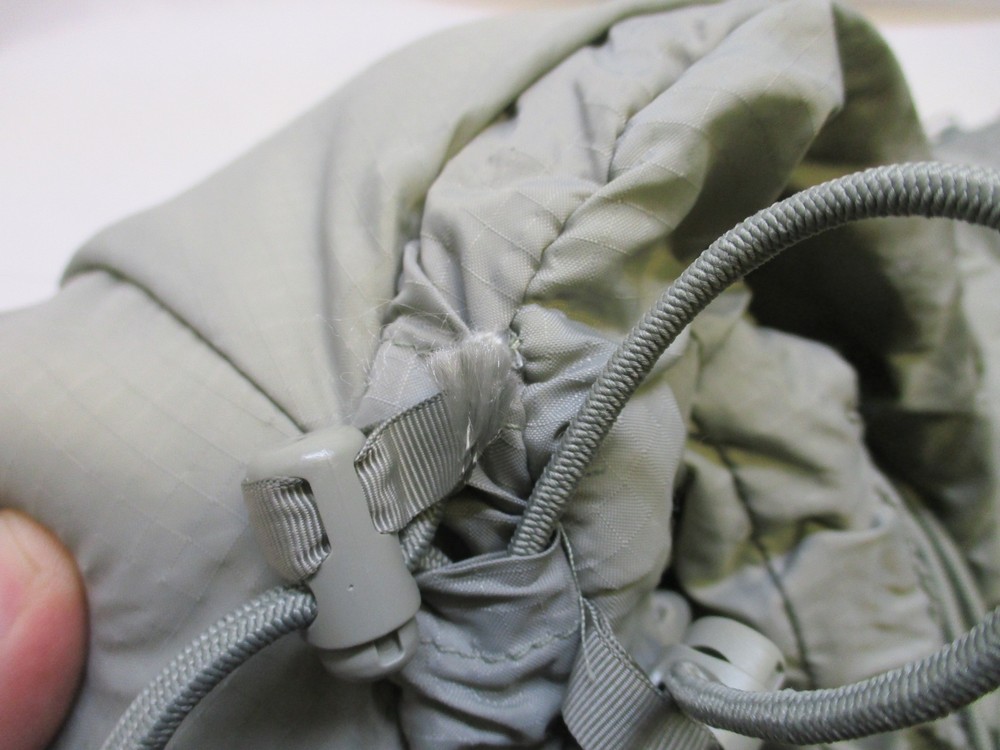 US ARMY ISSUE INTERMEDIATE SLEEPING BAG FOLIAGE GREEN MODULAR SLEEP SYSTEM UCP